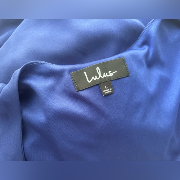 Lulu's Midi Wrap Dress Blue Size Large New - Picture 15 of 15